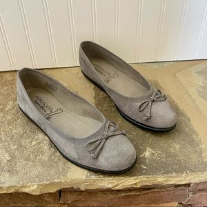 Aerosoles fun bet gray ballet flats